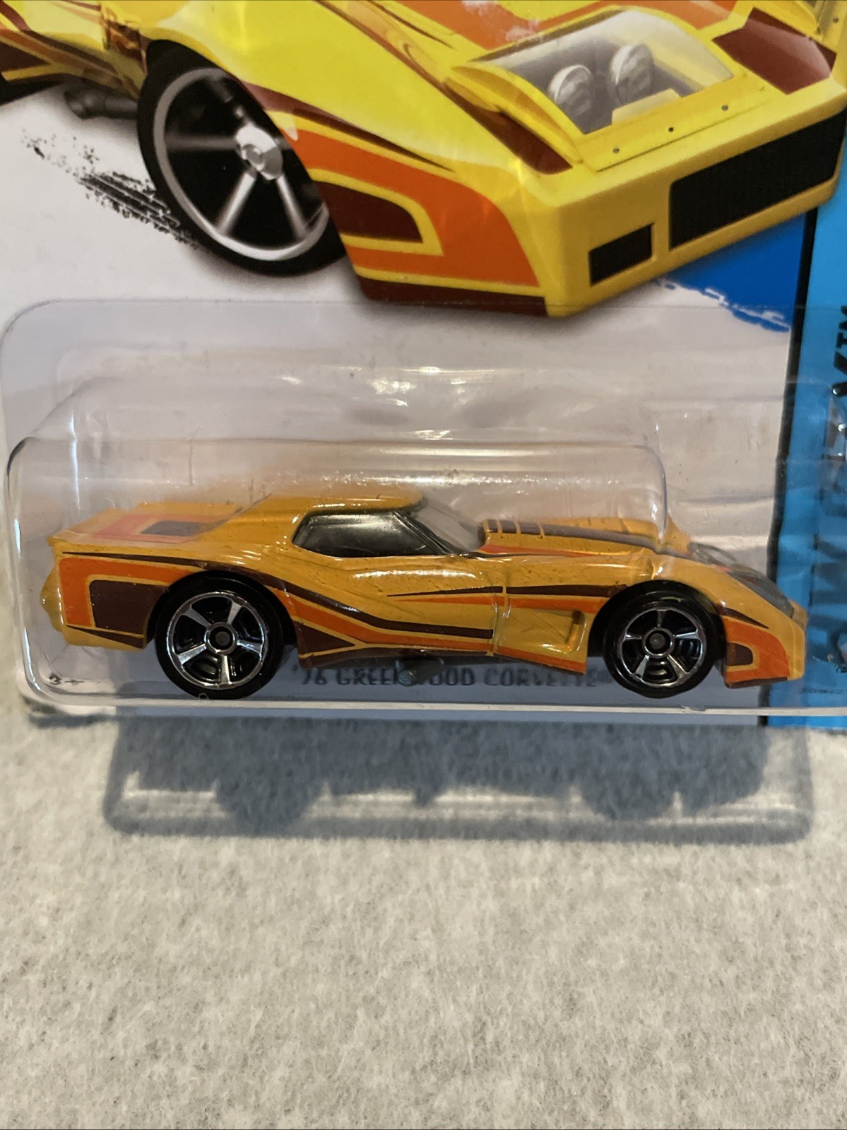 Hot Wheels HW Showroom ’76 Greenwood Corvette Sealed Yellow