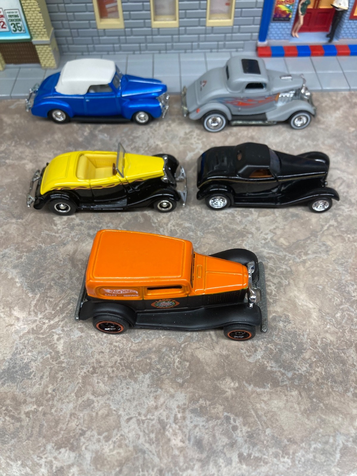 5 Hotwheels Real Riders Ford Street Rods