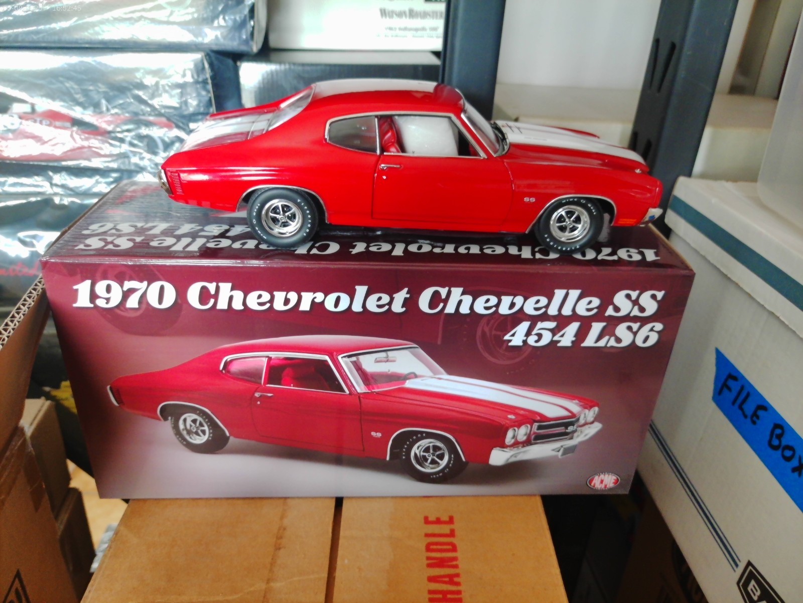 1970 CHEVY CHEVELLE SS 454 BIG BLOCK LS6 CRANBERRY RED 1/18 ACME A1805530 GMP