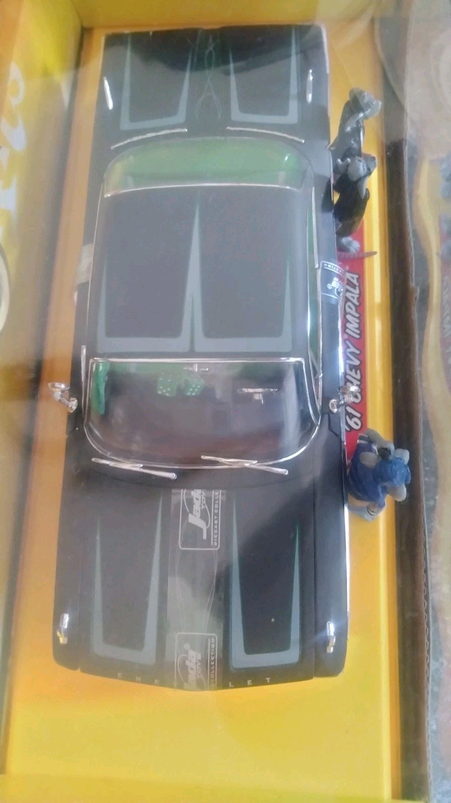 JADA ROAD RATS 1:24 (Customized) “1961 Chevy Impala” with 3 Homie Hood Rats RARE