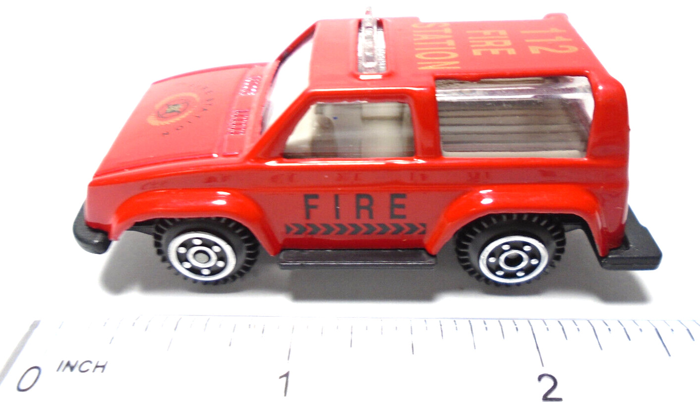 UNBRANDED #112 FIRE STATION 8009 RED 1:64 DIECAST 2 5/8″ TRUCK W/ GOLD – CHINA