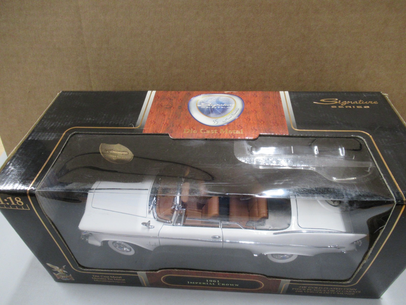 Yat Ming Road Signature 1961 Imperial Crown Convertible White – Item #20138