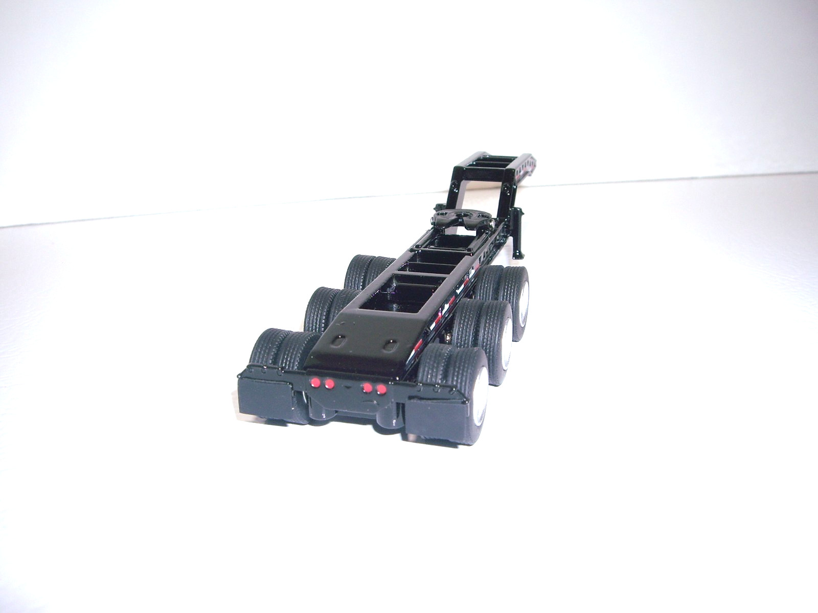 DIECAST MASTERS 1/64 BLACK TRAILKING TK170 LOWBOY JEEP BOOSTER SAME SCALE AS DCP