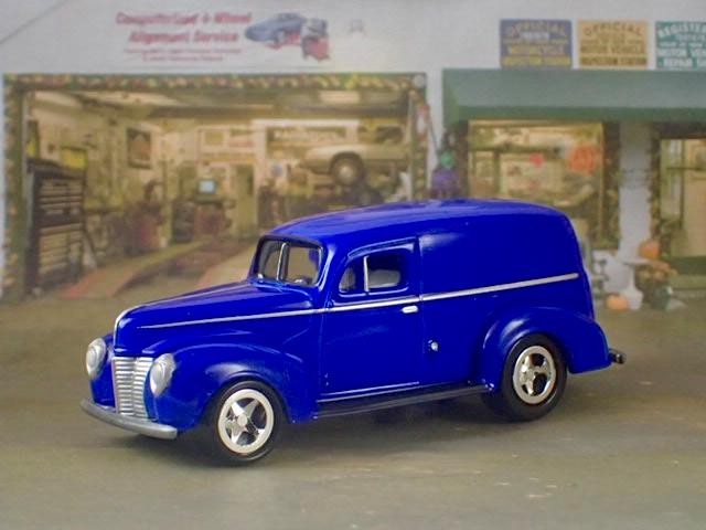 Vintage Hot Roding 1940 Ford Flathead V8 Deluxe Sedan Delivery 1/64 Scale LE O