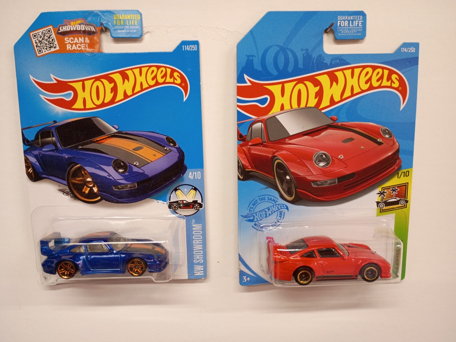 2 Lot Hot Wheel Porsche 993 GT2 Blue HW Showroom, Red 1/10 Exotics Protecto Pak
