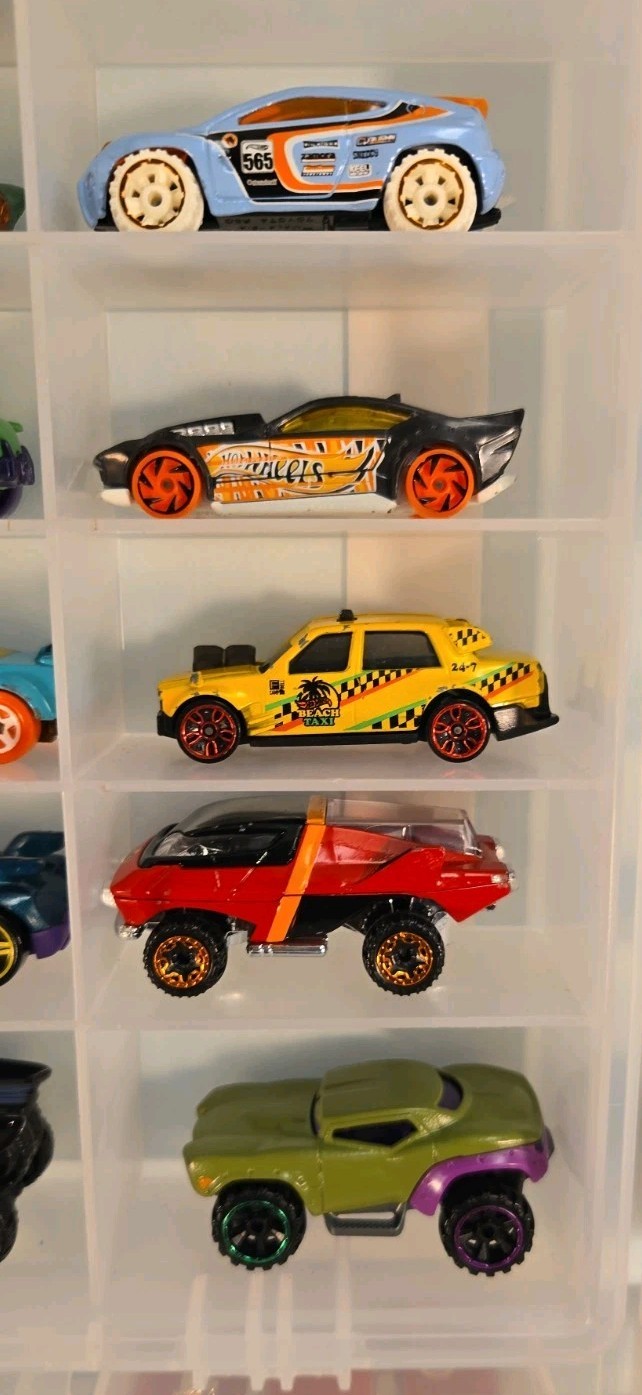 Lot of 20 Loose Hot Wheels Various Vehicles Cars #45