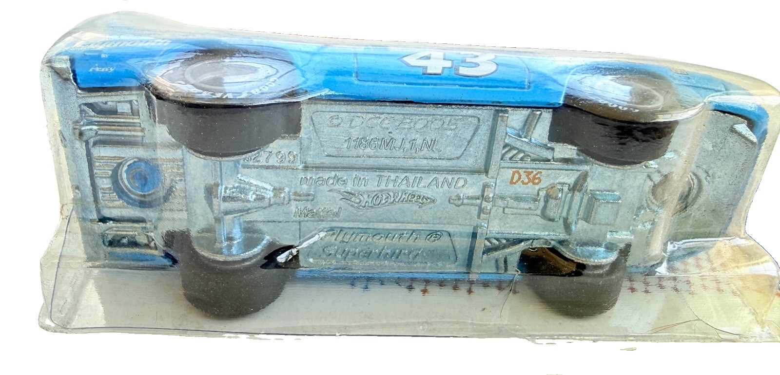 Hot Wheels 2011 Vintage Racing Richard Petty ’70 Plymouth Superbird 23/30 Sealed
