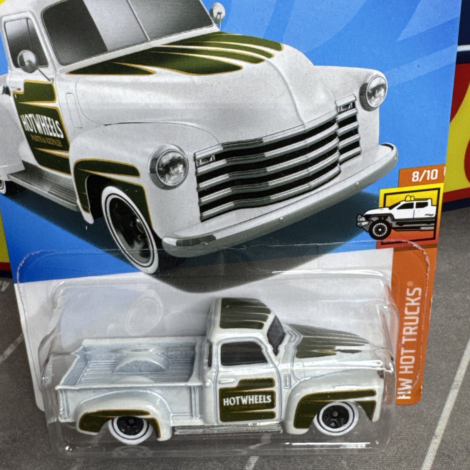Hot Wheels HW Hot Trucks White 1952 Chevy 5 Window Pickup 8/10