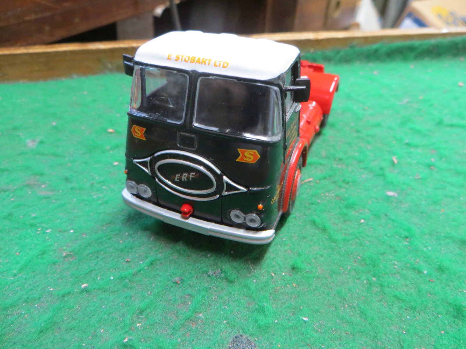 CORGI CLASSICS ERF KV TRACTOR UNIT EDDIE STOBART 11601 1/50 N-MINT