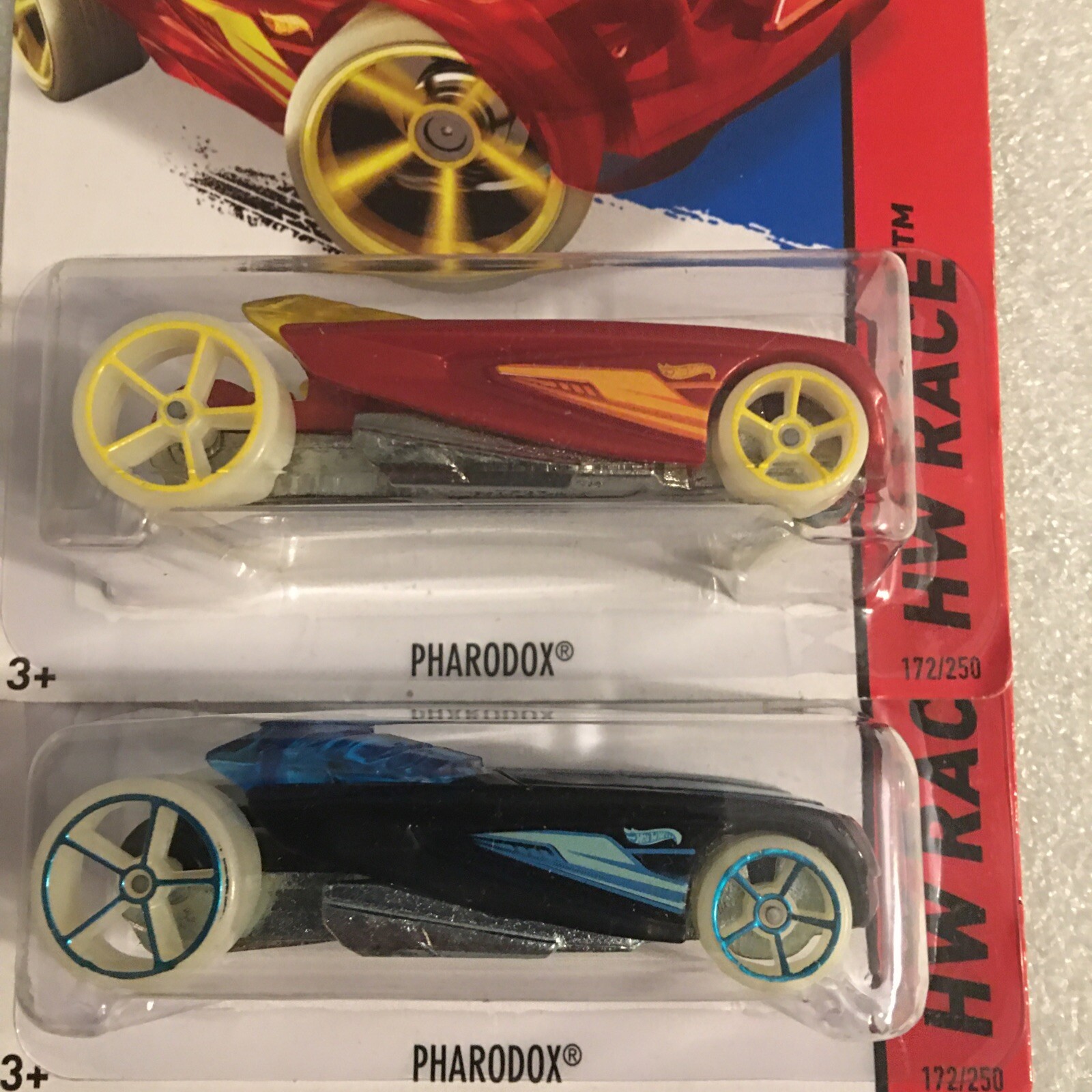 Hot Wheels HW Race 2015 (2) Pharodox Black/Red Version 172/250 New On Card B141