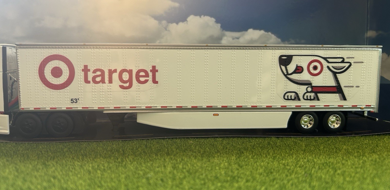Dcp Freightliner Cascadia Gen5…Regional Target Delivery 1/64