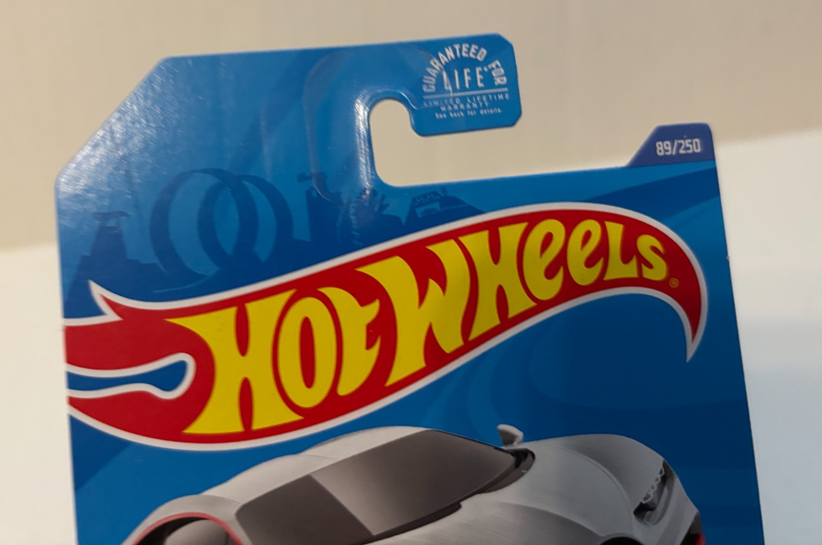 Hot Wheels ZAMAC 16 BUGATTI CHIRON Factory Fresh Walmart Exclusive Crack Blister