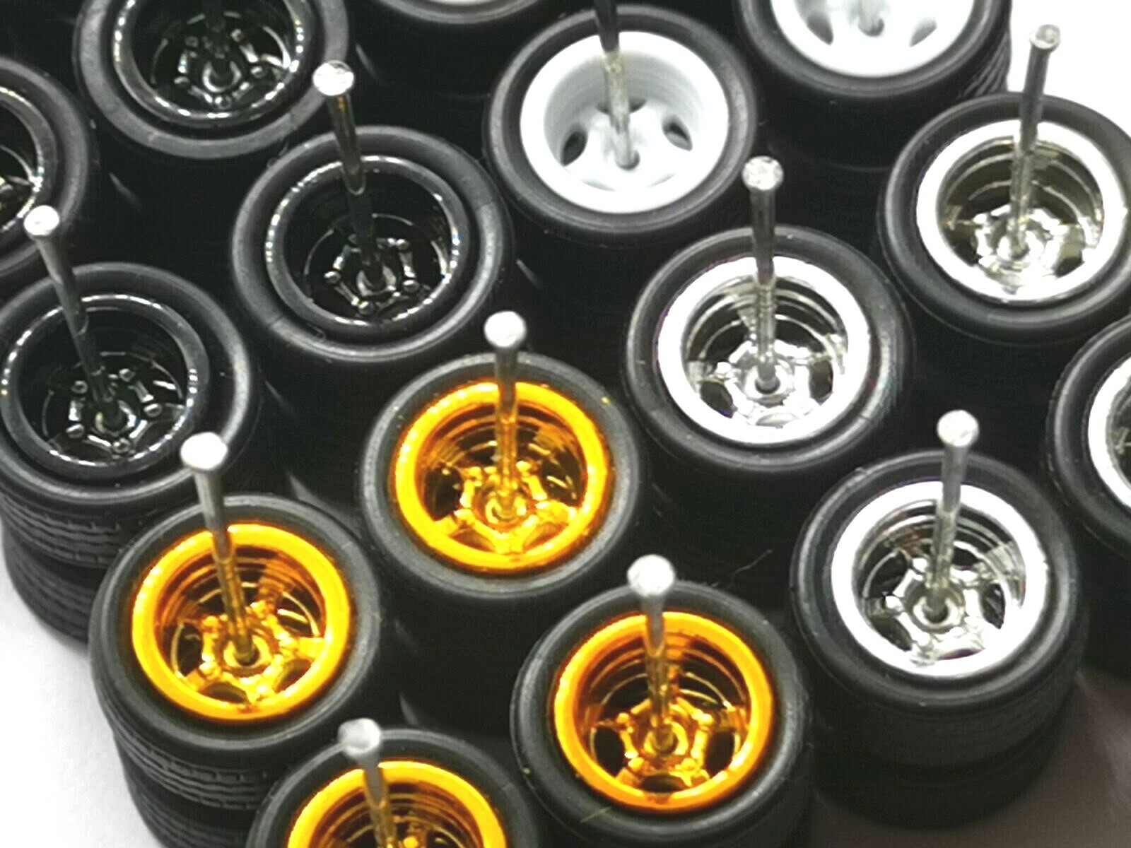HOT WHEELS REAL RIDERS WHEELS RUBBER TIRES 5 SPOKE 10MM 10 SETS MIX COLORS