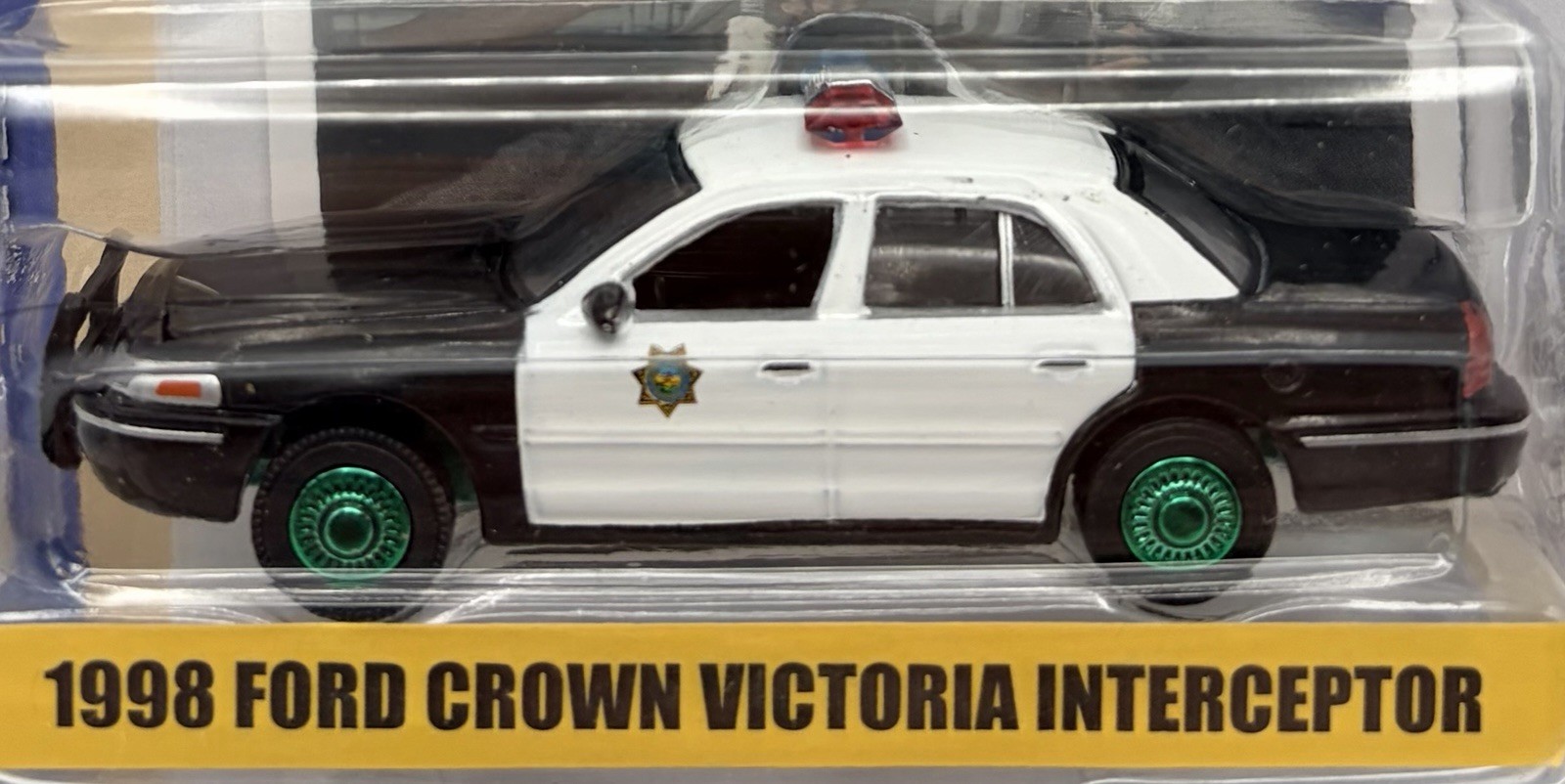 Greenlight 1:64 Hollywood Series 38 1998 Ford Crown Victoria Reno 911 CHASE