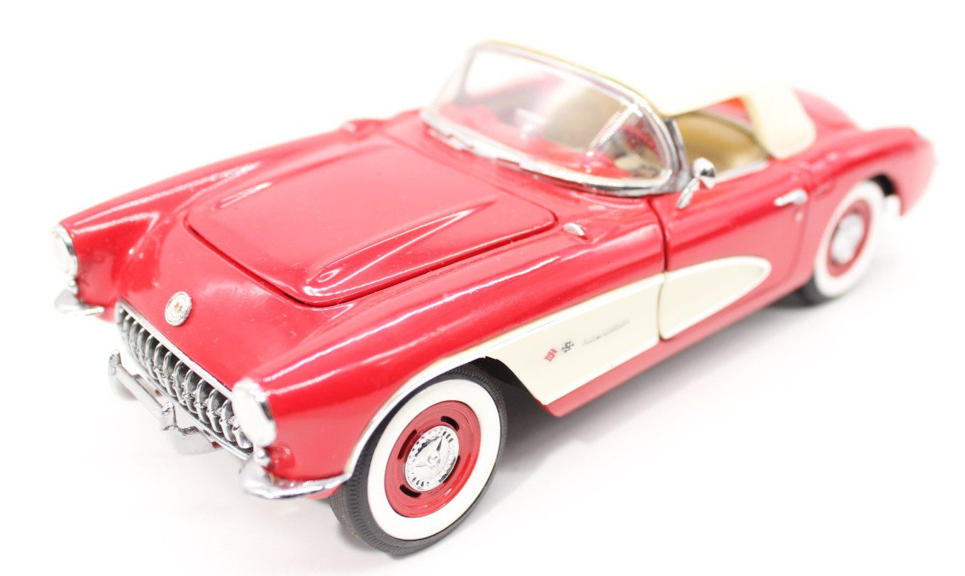 Franklin Mint 1957 Chevrolet Corvette Convertible Die-Cast Model Car 1:24 Scale