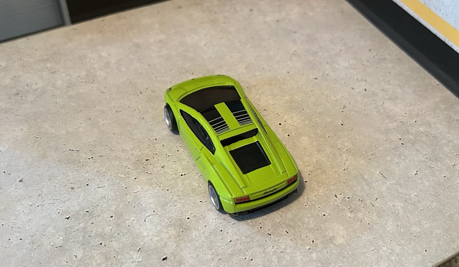 2010 Lamborghini Gallardo LP 570-4 L 1/64 Scale W/ Real Riders Tires On Spokes