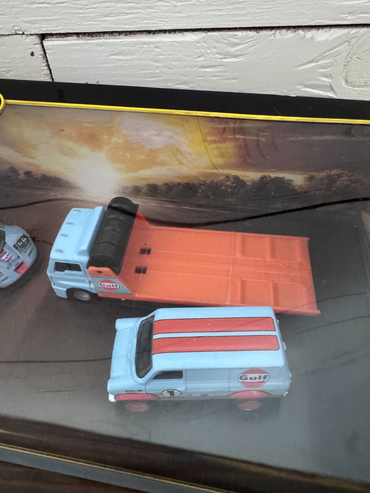 Hot Wheels Premium GULF Diorama Set McLaren F1 Ford GT-40 Supervan Fleet Street