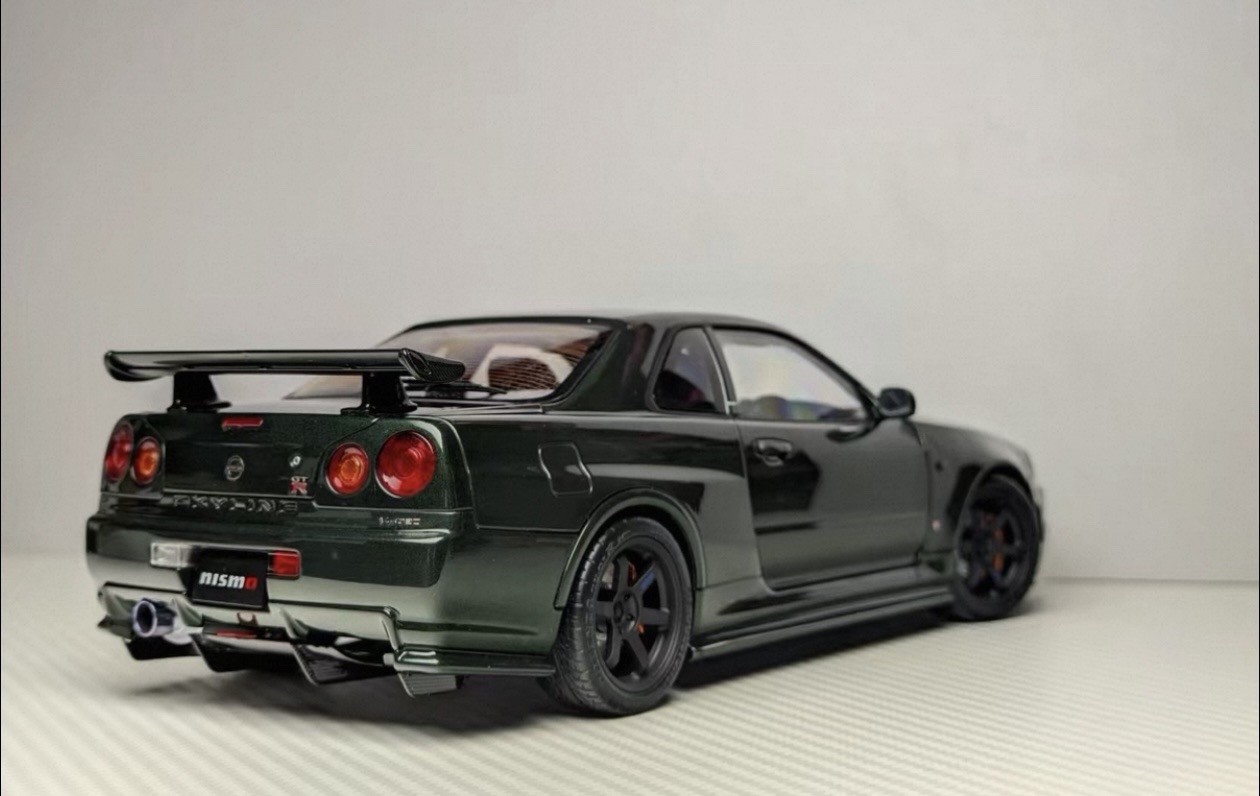 1/18 MotorHelix Nissan Skyline R34 GT-R Nismo Z-tune Dark Green Diecast Limited