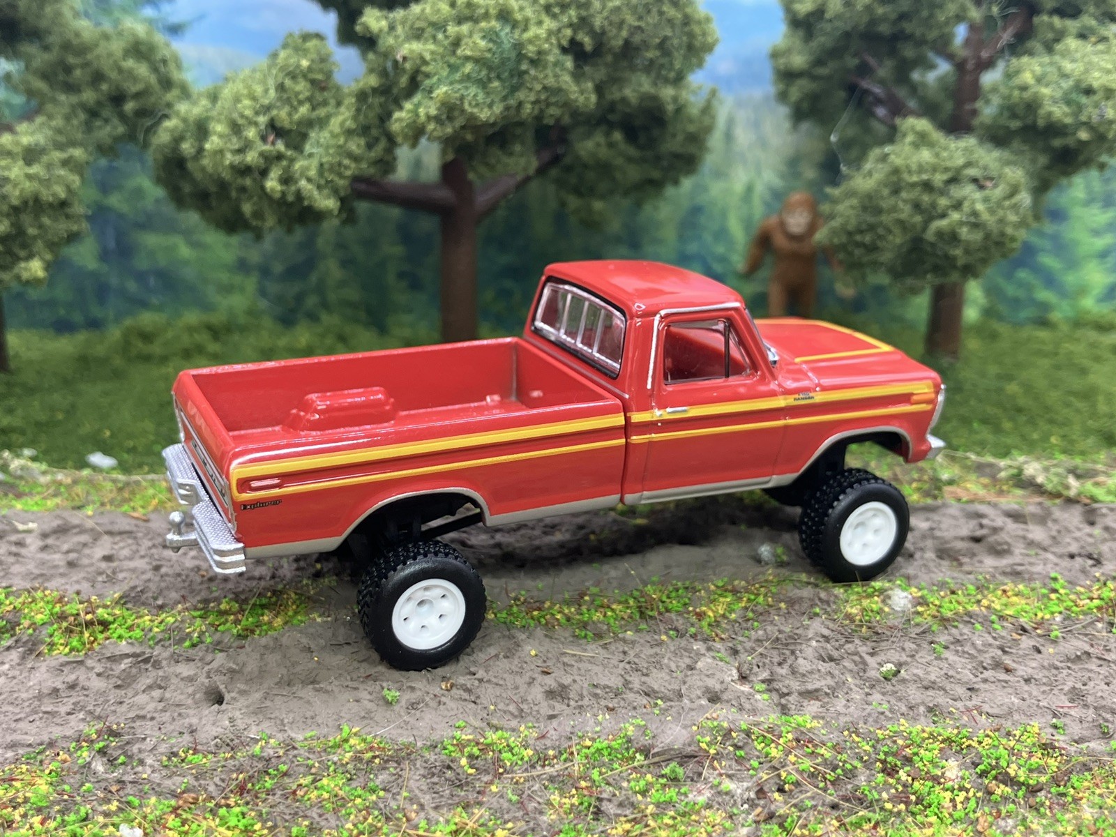1978 Ford F-150 Ranger Explorer Lifted 4×4 Truck 1/64 Diecast Custom Greenlight