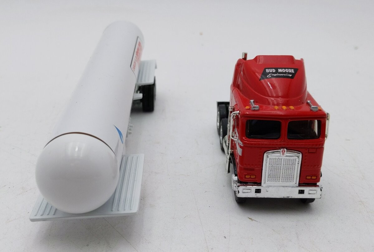 Winross & Other Assorted 1:64 Tractor-Trailer Semi Diecast LN