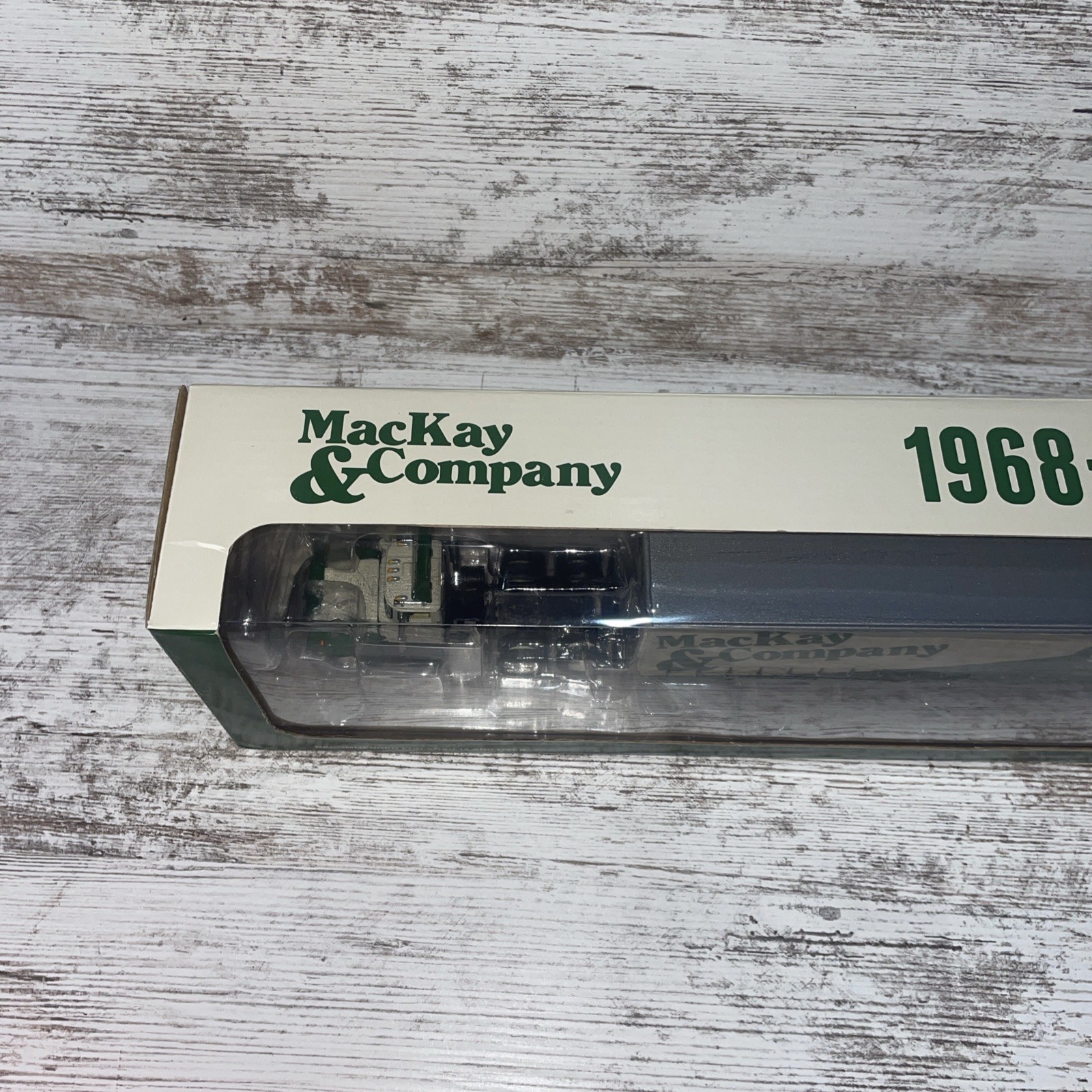 MACKAY & CO MACK R-MODEL W SIDE CURTAIN TRAILER DCP FIRST GEAR 1:64 NIB 69-0379