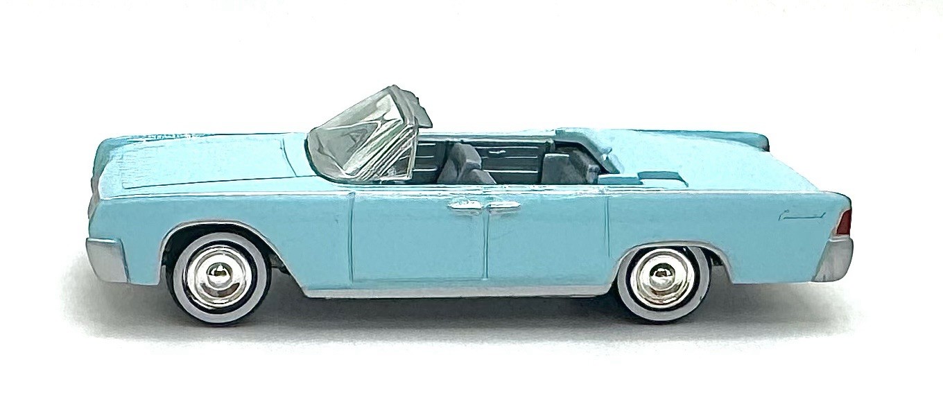 1961 Lincoln Continental 430 7L V8 – Blue Haze Enamel – 1:64 Scale