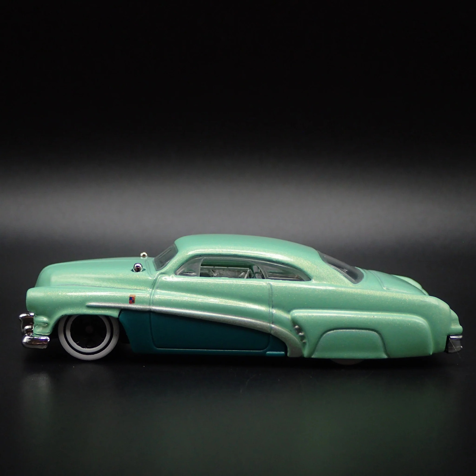 1951 51 MERC MERCURY CLUB COUPE HIROHATA CUSTOM 1:64 SCALE DIECAST MODEL CAR