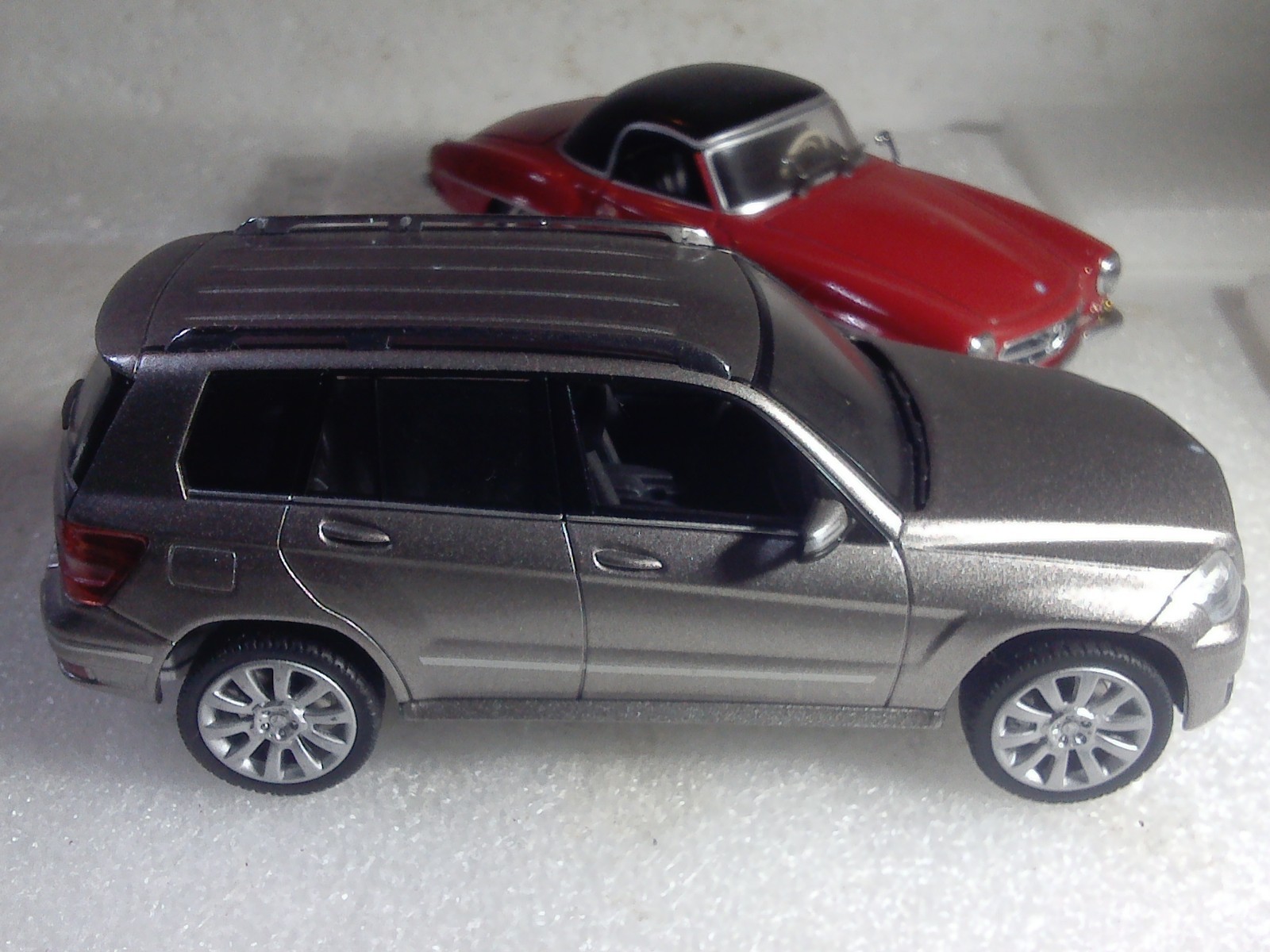 SCHUCO 1/43 Scale 2013-2015 MERCEDES BENZ GLK KLASSE SPORT UTILITY