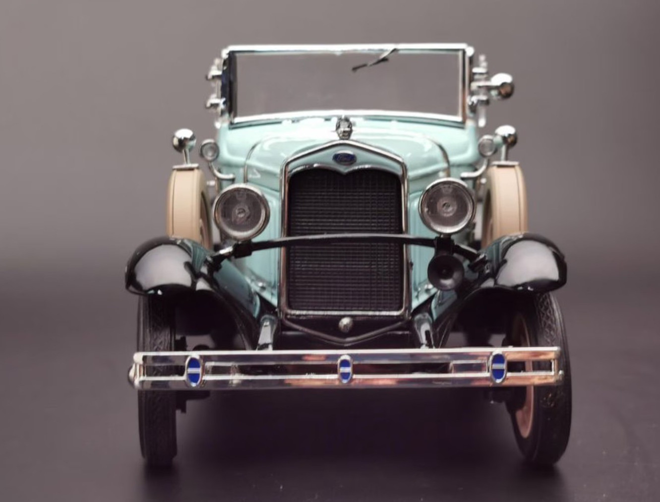 1931 Ford Model A Roadster,Powder Blue Sun Star 6126 1/18 scale Diecast Model