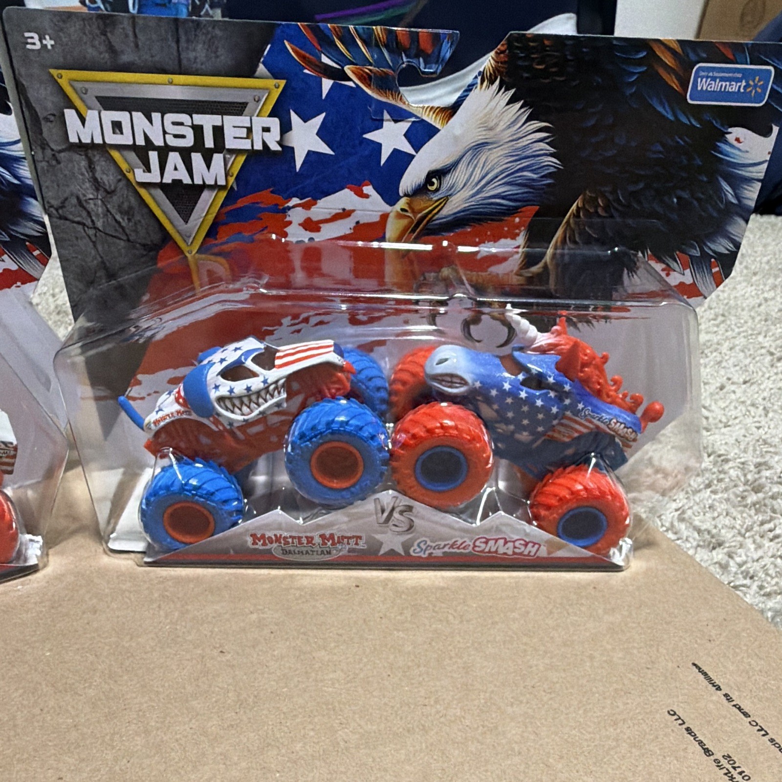 Monster Jam Stars & Stripes 2-Pack Trucks Dragon vs Zombie + Monster Mutt