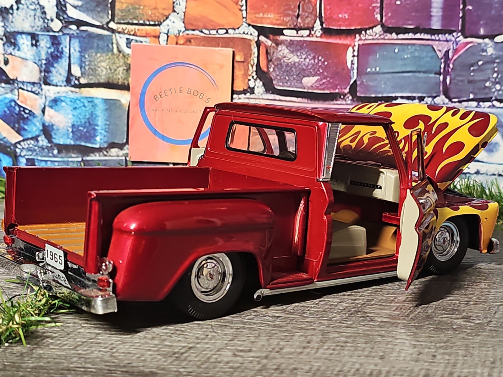 Sun Star 1965 Chevrolet C-10 Stepside Lowrider Pickup 1:18 Diecast Truck NO BOX