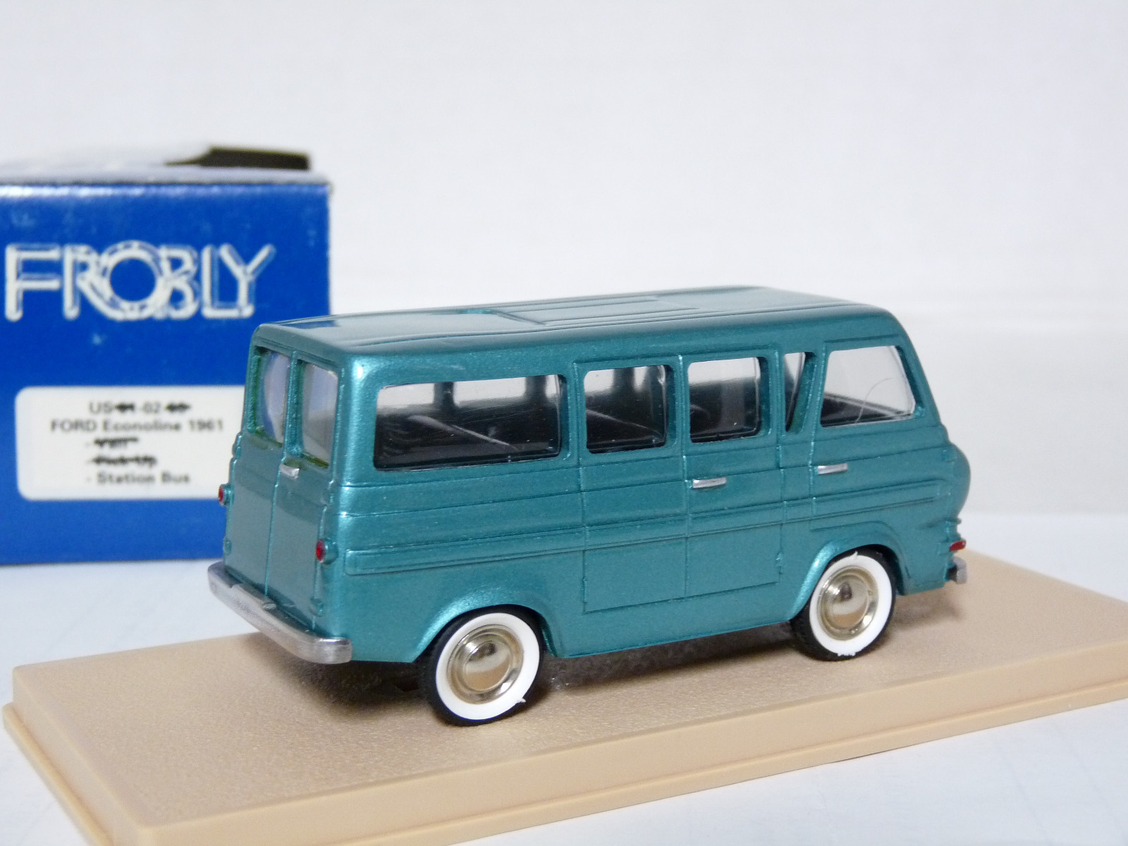 Frobly US02 1/43 ’61 Ford Econoline Station Bus Handmade Resin / Metal Model Car
