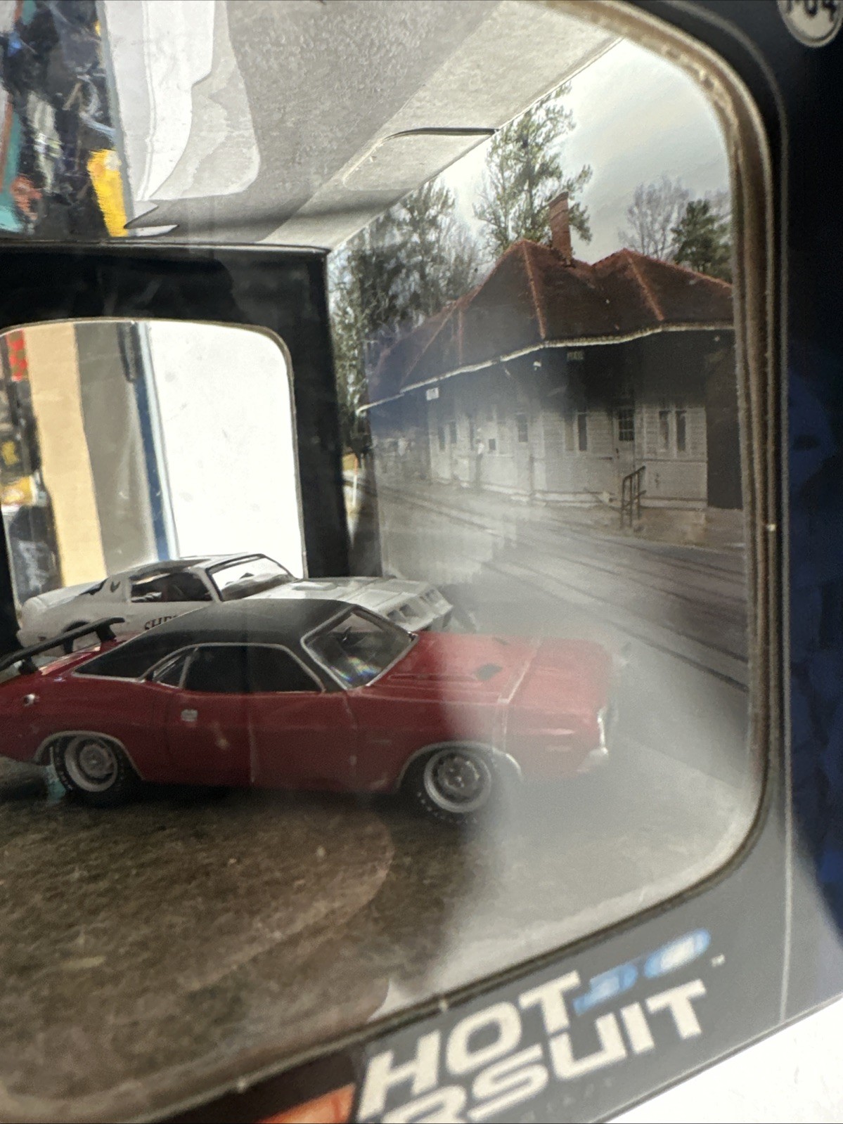 Greenlight Diorama Hot Pursuit Highway Pontiac, Trans Am And Dodge Charger 2012