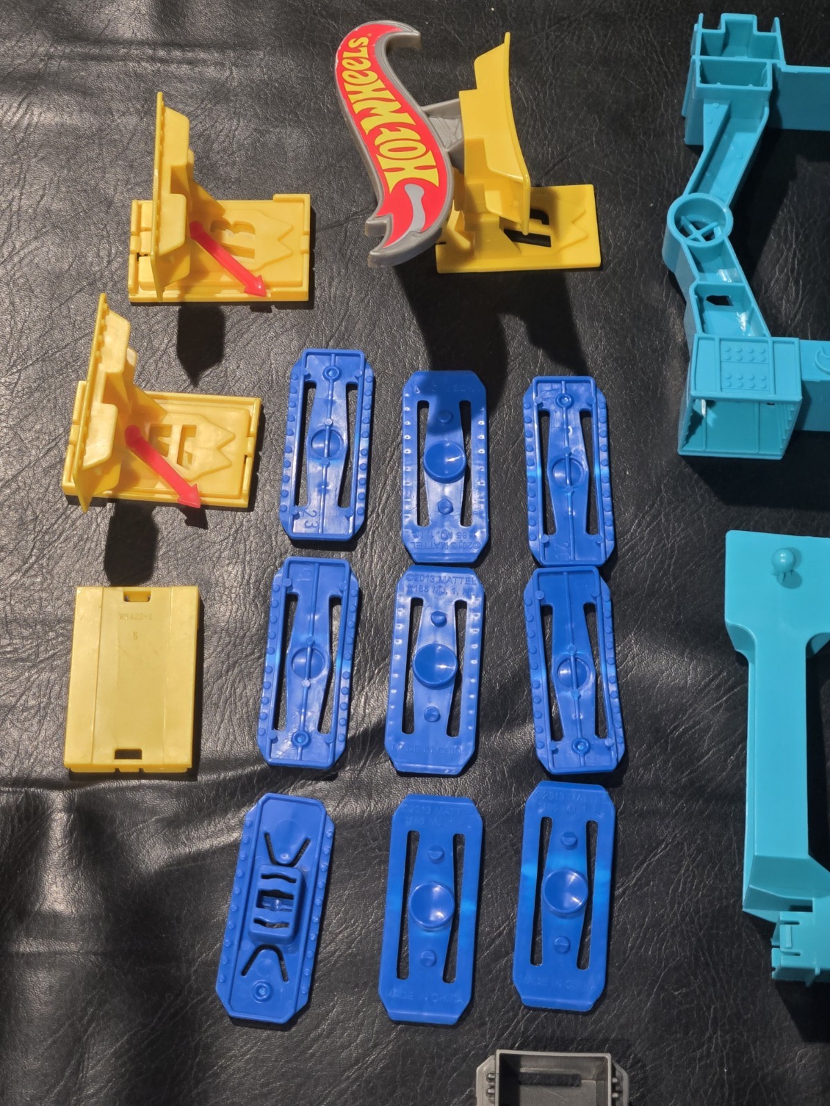 Hot Wheels Booster Unit BGX89 Tested WORKS. Plus Other parts from MISC SETS