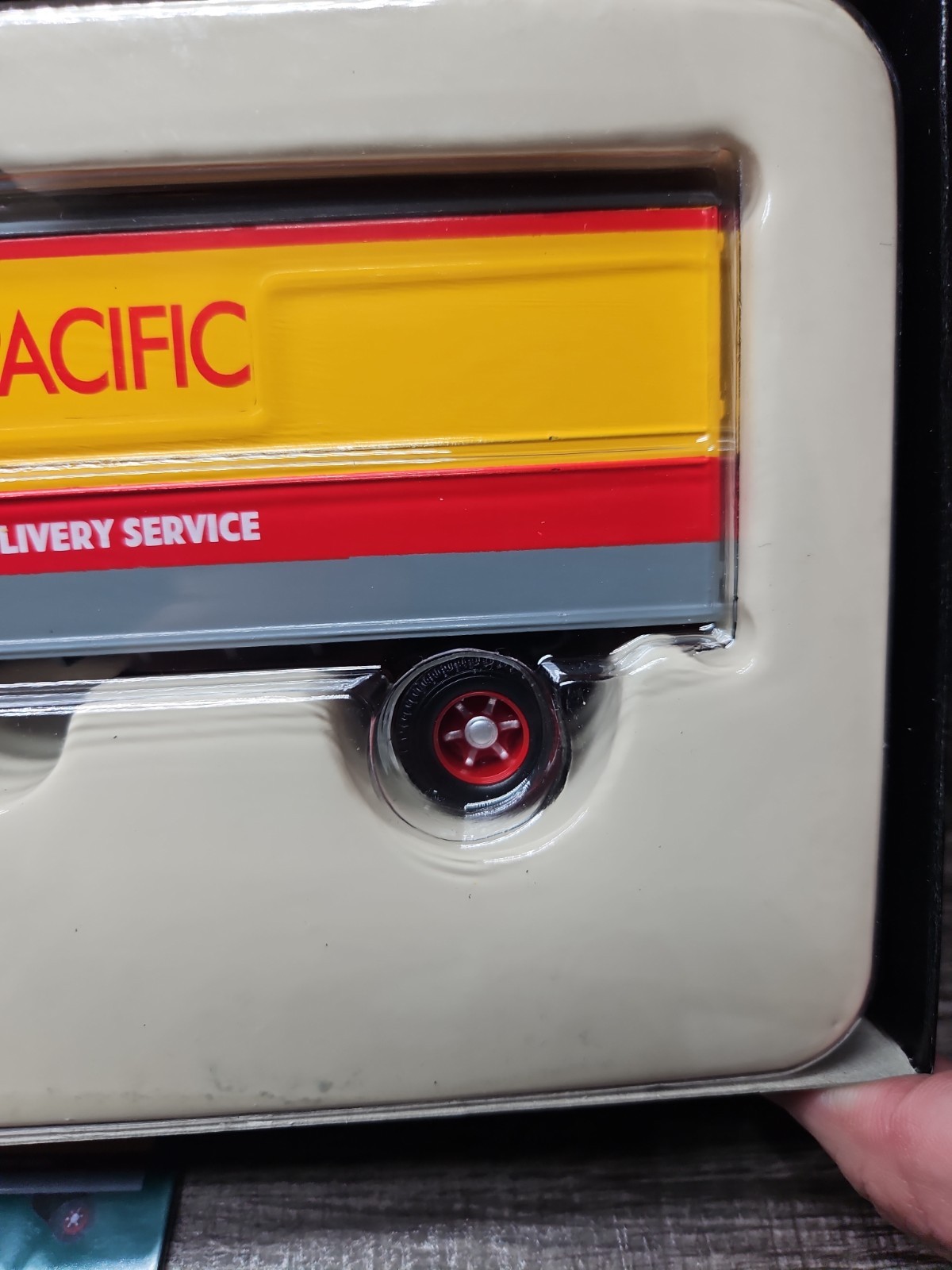 Corgi 1/50 Mack LJ With Box Trailer. Union Pacific Only 1010 Made