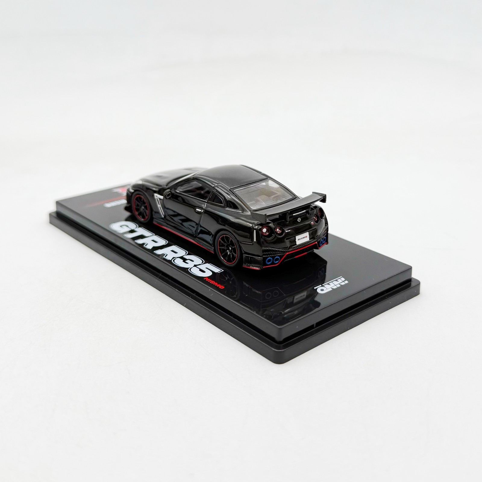 INNO64 1:64 Nissan GT-R R35 Nismo Black