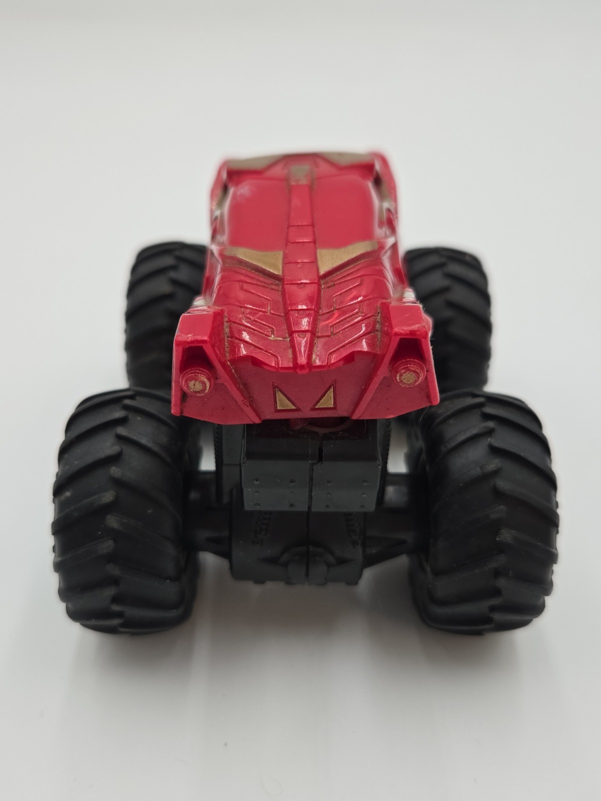 Hot Wheels Monster Jam Monster Truck Iron Man Marvel 1/64 Diecast car