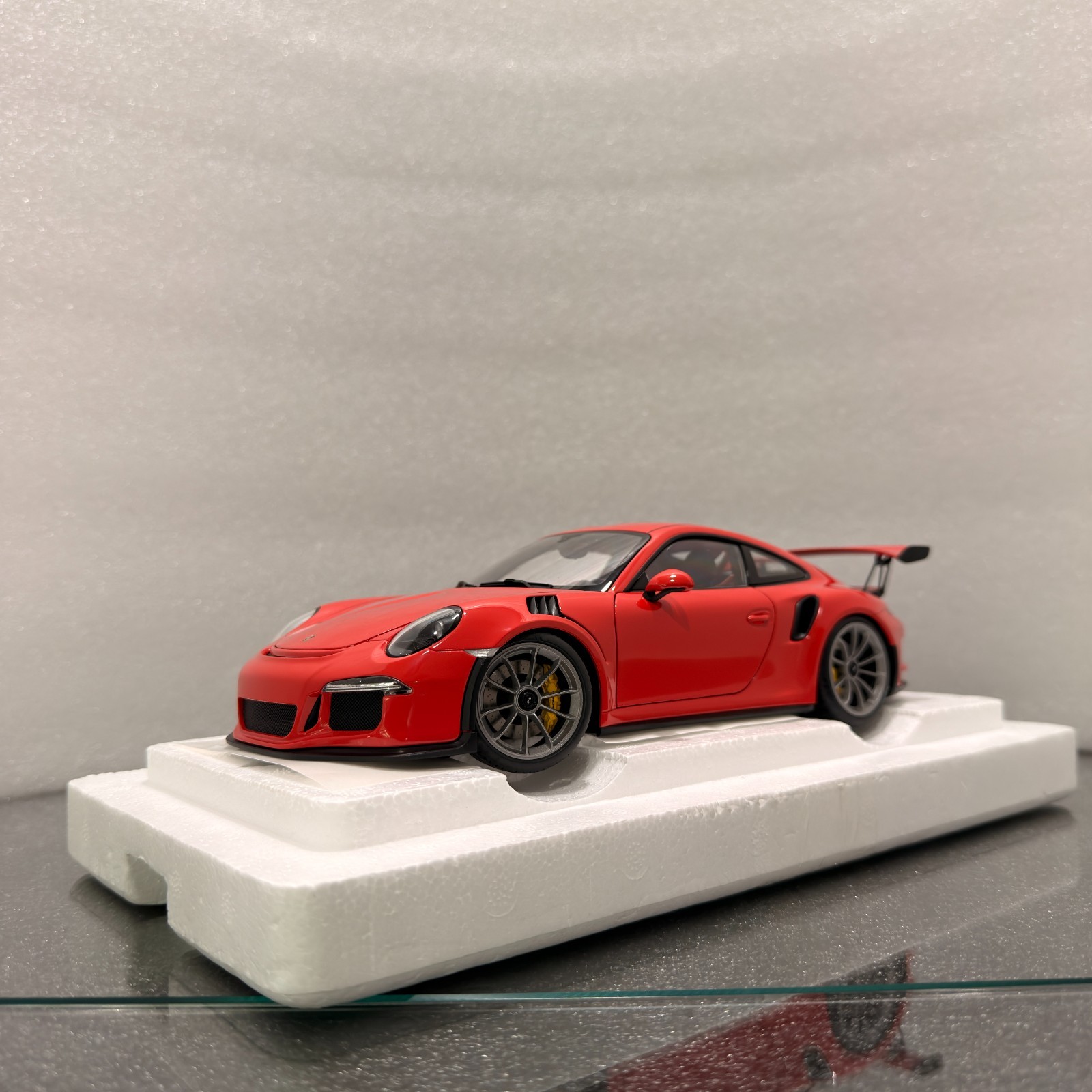 1:18 AUTOart Porsche 991.1 GT3RS Lava Orange 78165