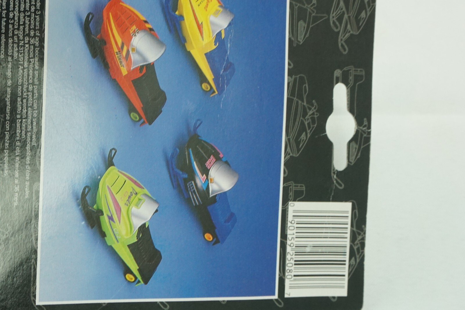 Maisto Snow Mobile 25080 Motorized Die Cast and Plastic Sport Team NEW