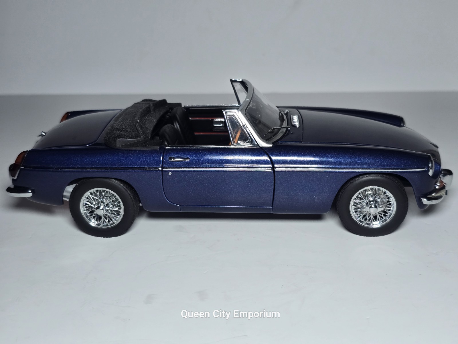 Auto Art Millennium 1969 MGB Roadster MK II 1:18 Scale Diecast Model