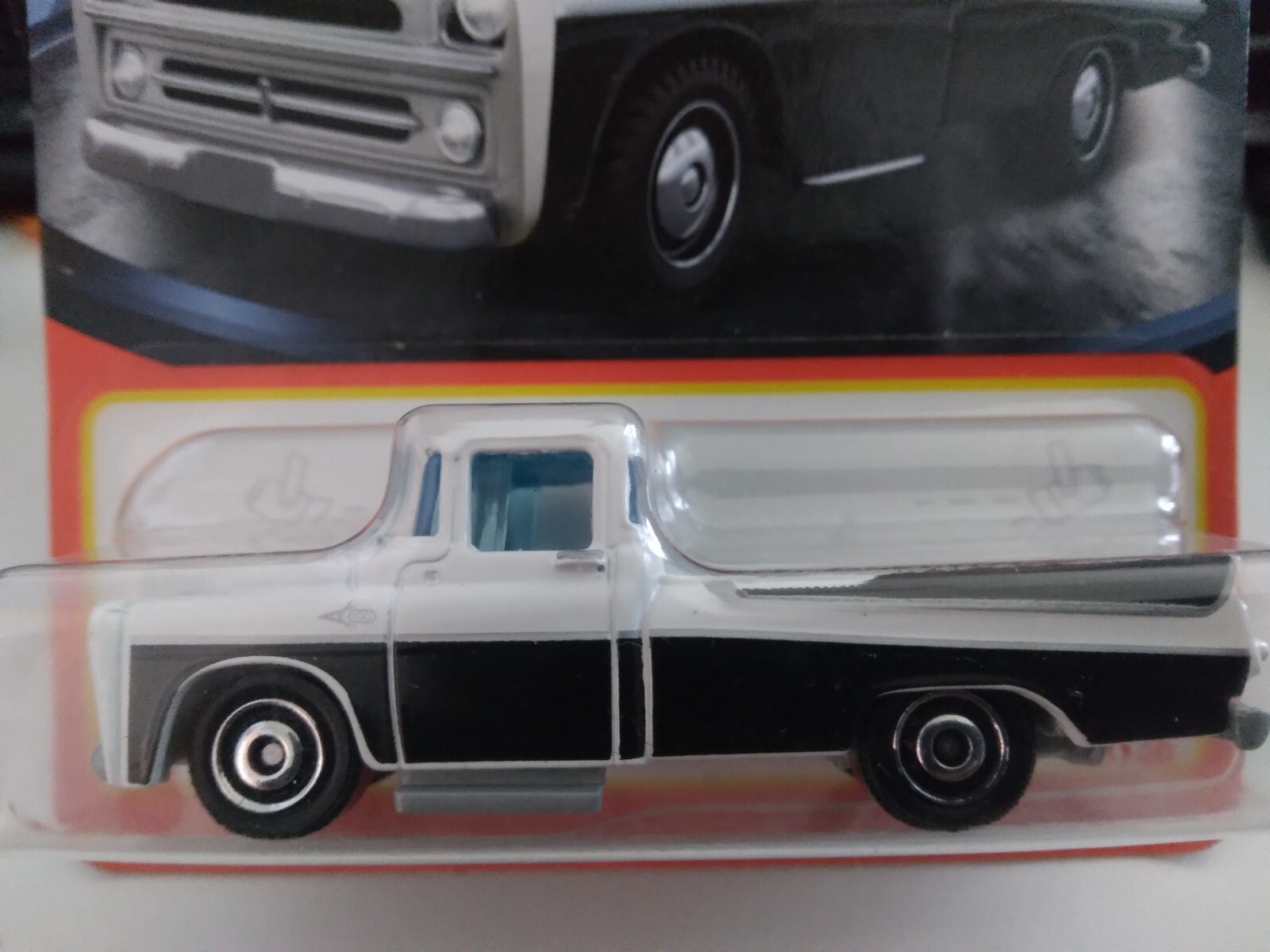 MATCHBOX 2023 MBX 70 Years DODGE Sweptside Pickup 14/100 Black