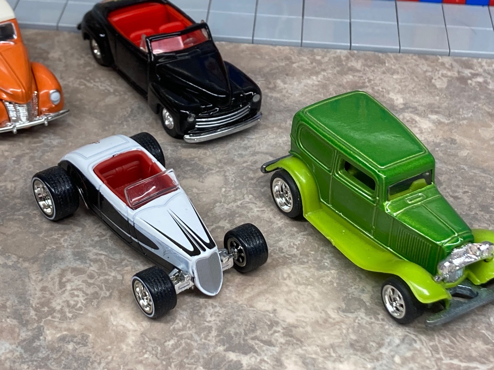 5 Hotwheels Real Riders Ford Street Rods