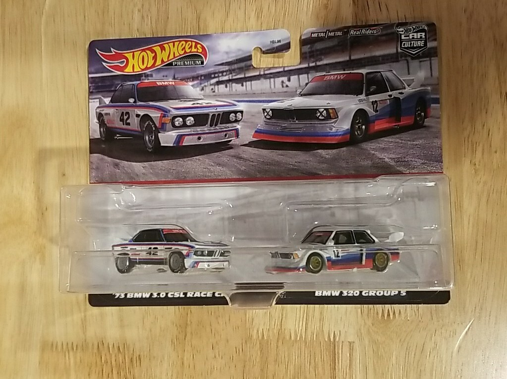 Hot Wheels Car Culture 2 Pack ‘73 BMW 3.0 CSL Race Car & 320 Group 5
