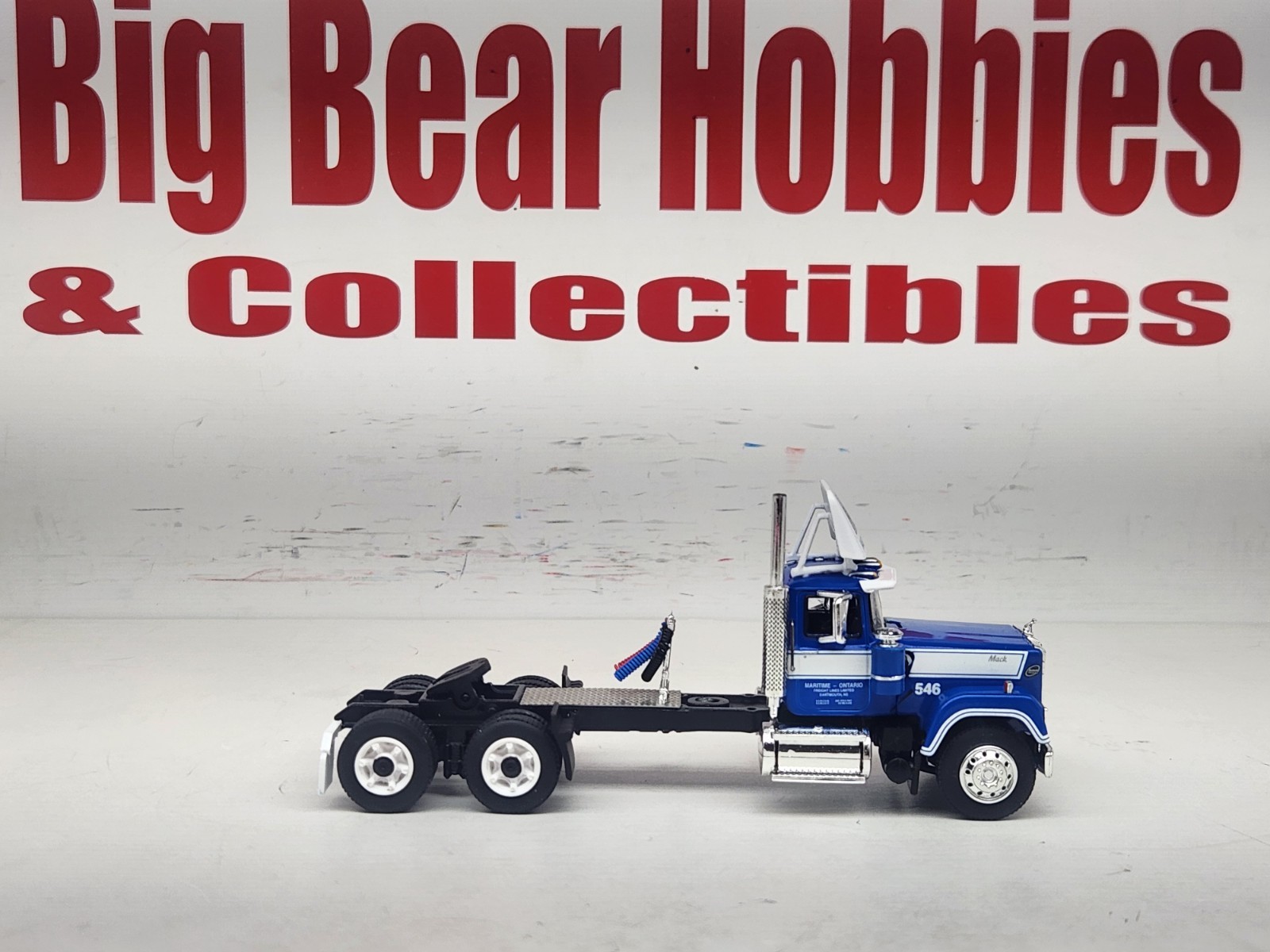 1/64 NEW DCP Maritime Ontario Mack Superliner Day Cab Tractor
