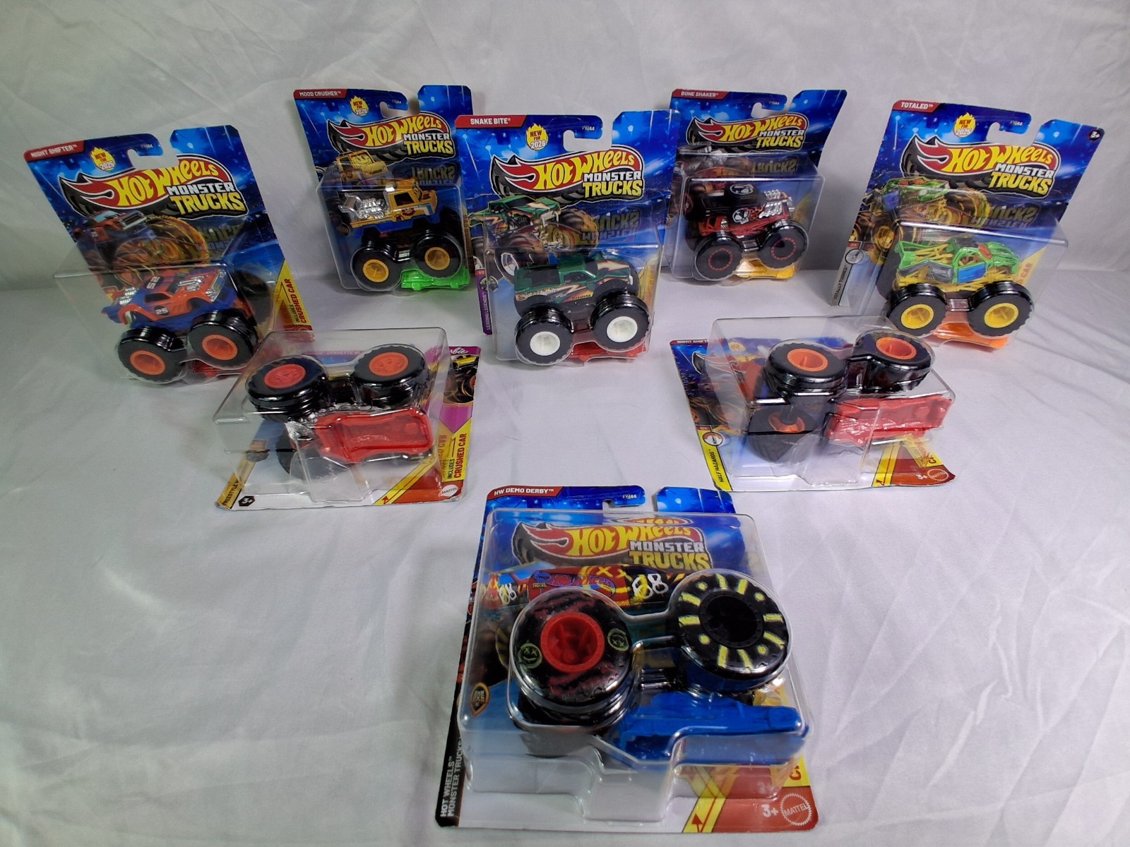 Hot Wheels Monster Trucks Lot of 8 Bone Shaker Snake Bite Hood Crusher…