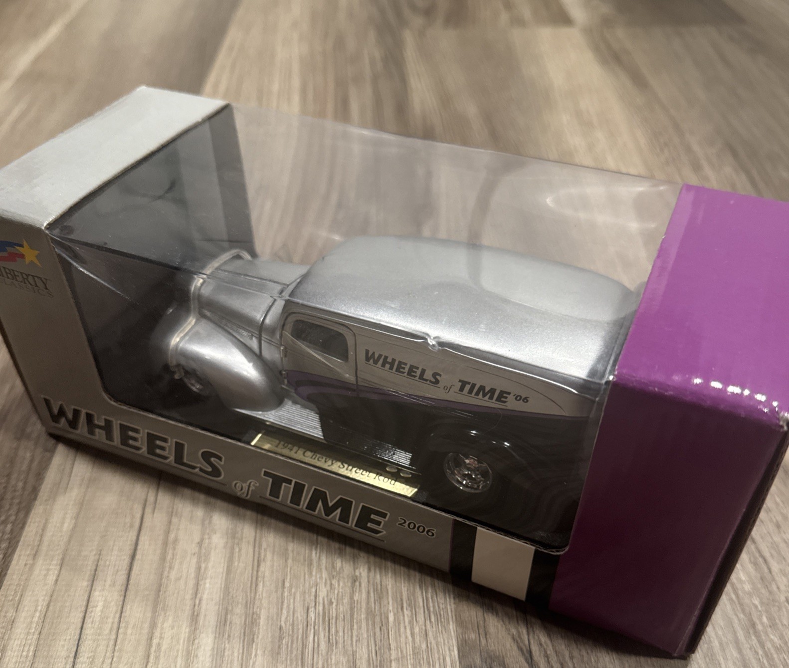 Wheels Of Time Liberty Classics Limited Edition 1941 Chevy Sedan #20562 Diecast