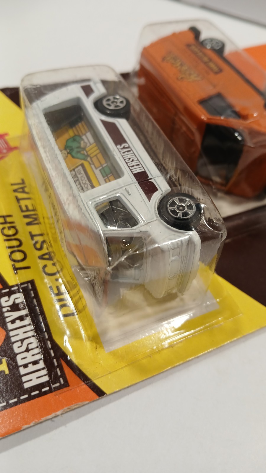 Corgi Hershey’s Milk Chocolate Delivery Team Set of 3 Kisses Reese’s Truck