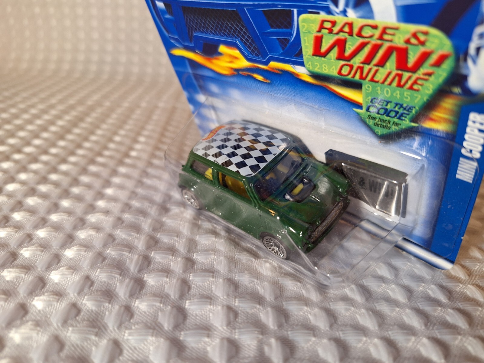 2002 Hot Wheels #200 Mini Cooper Green Removable Car Top New Sealed