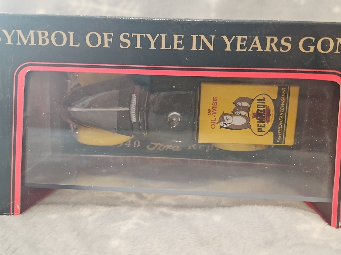 Golden Wheel 1940’s Ford Pennzoil Pickup Truck 1:32 Scale