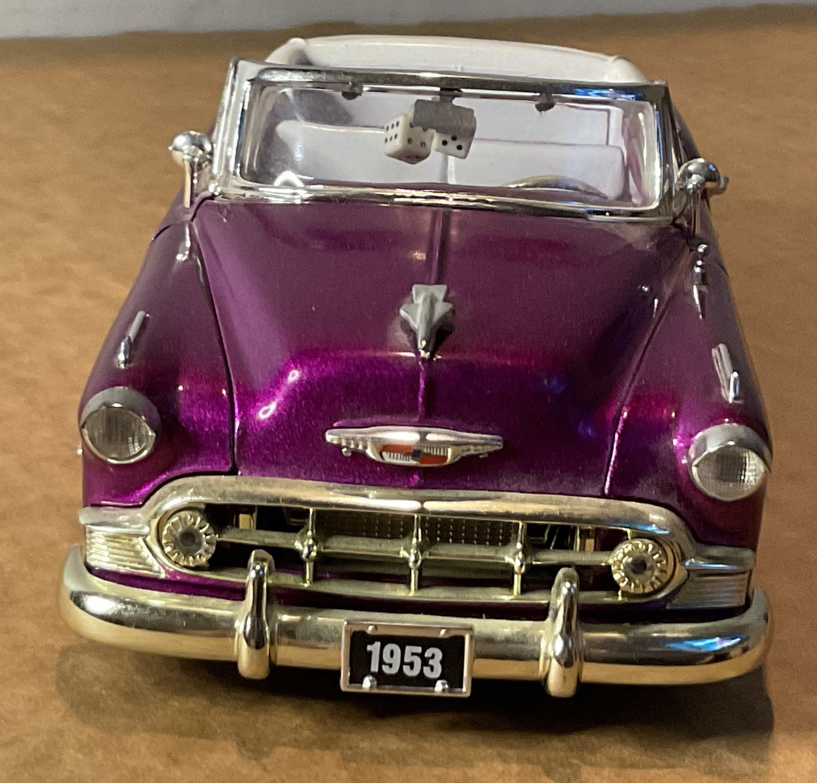 Jada Street Low 1:24 LOWRIDER 1953 Metallic Purple Chevy Bel Air Conv. Die cast